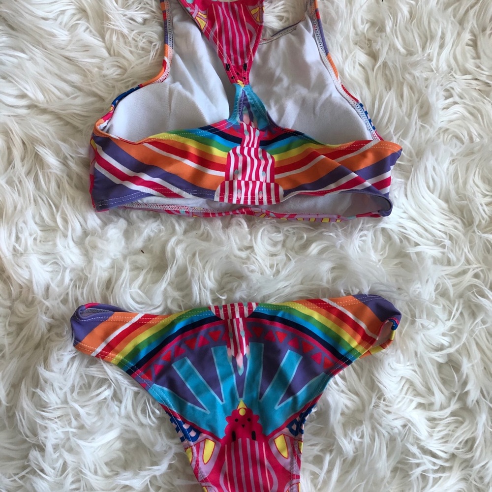 Small bikini. - Picture 4 of 4